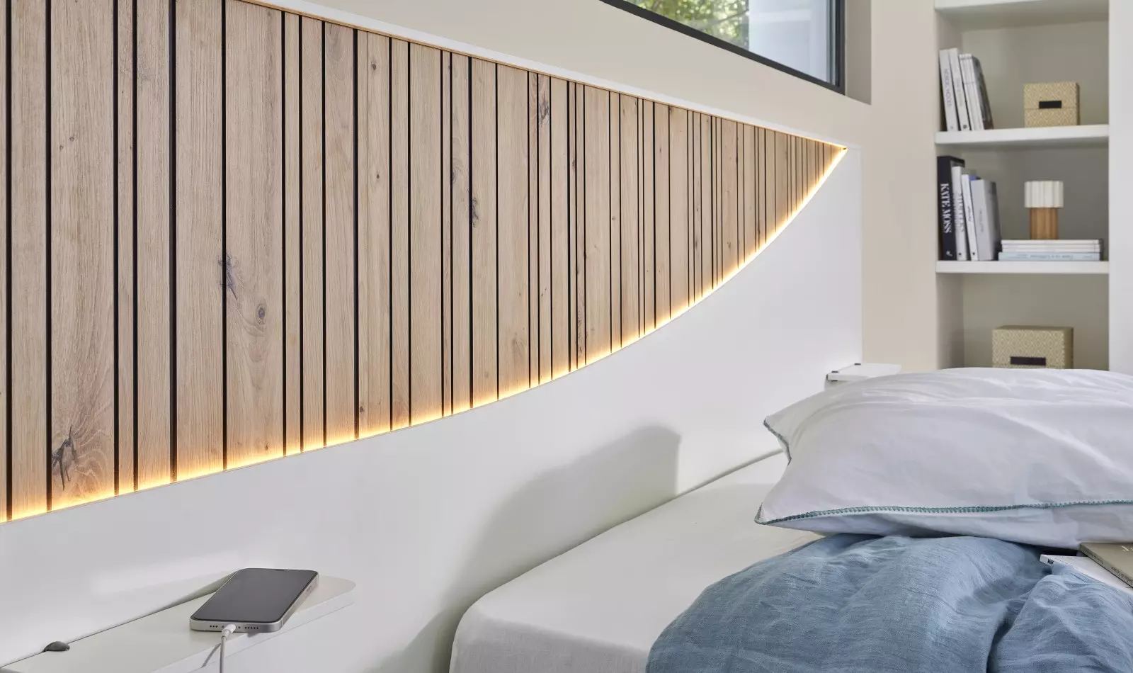 Meubles Celio Lit 2 places avec table de chevet – Image 4